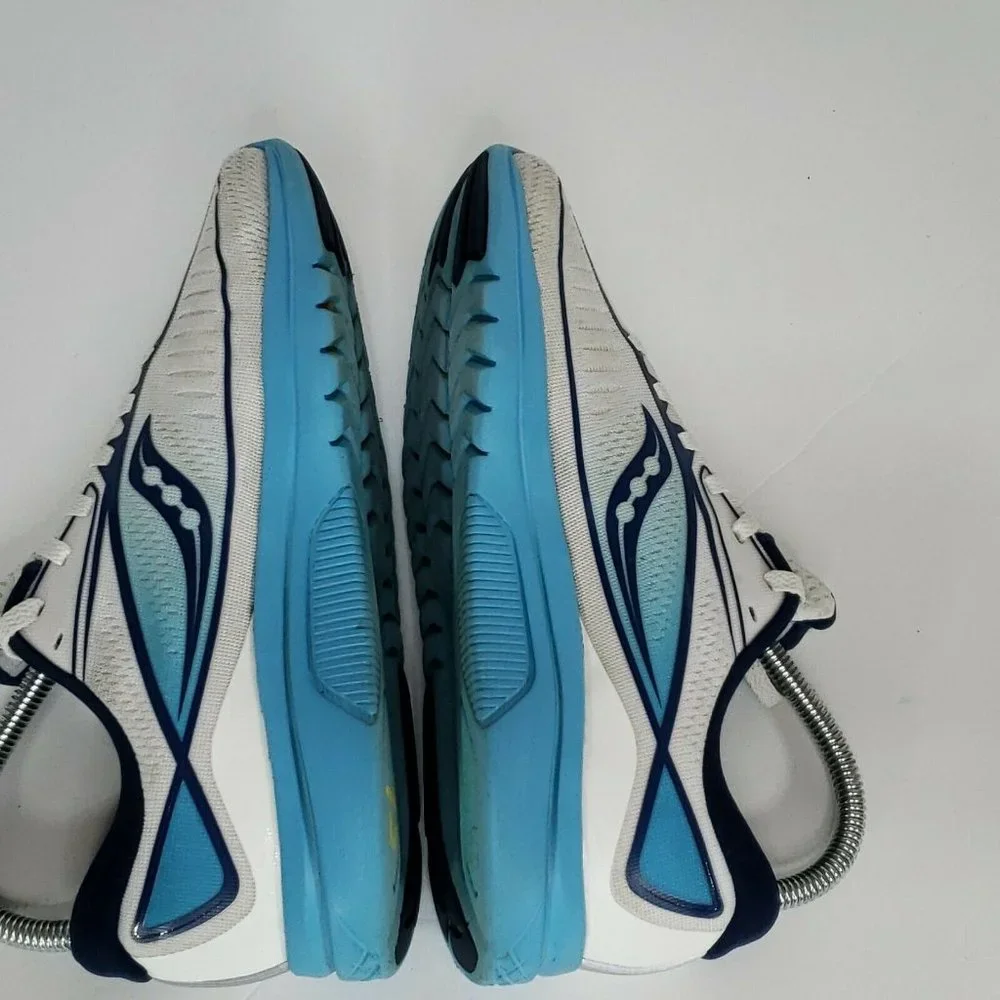 Saucony‎ Kinvara 10 Women's Size 6 White Blue Running Shoes Sneakers Lace Up
